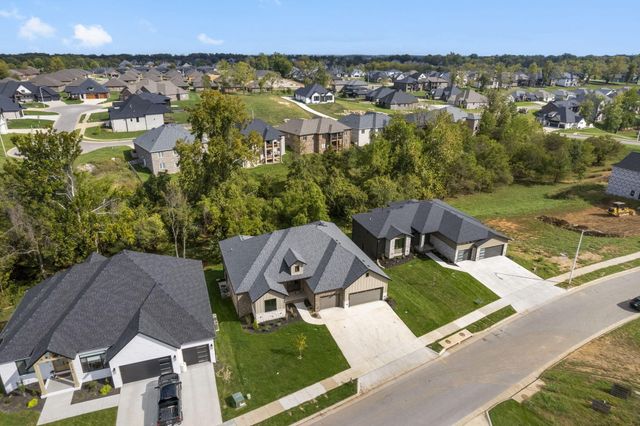 5946 S Clay Avenue, Springfield, MO 65810