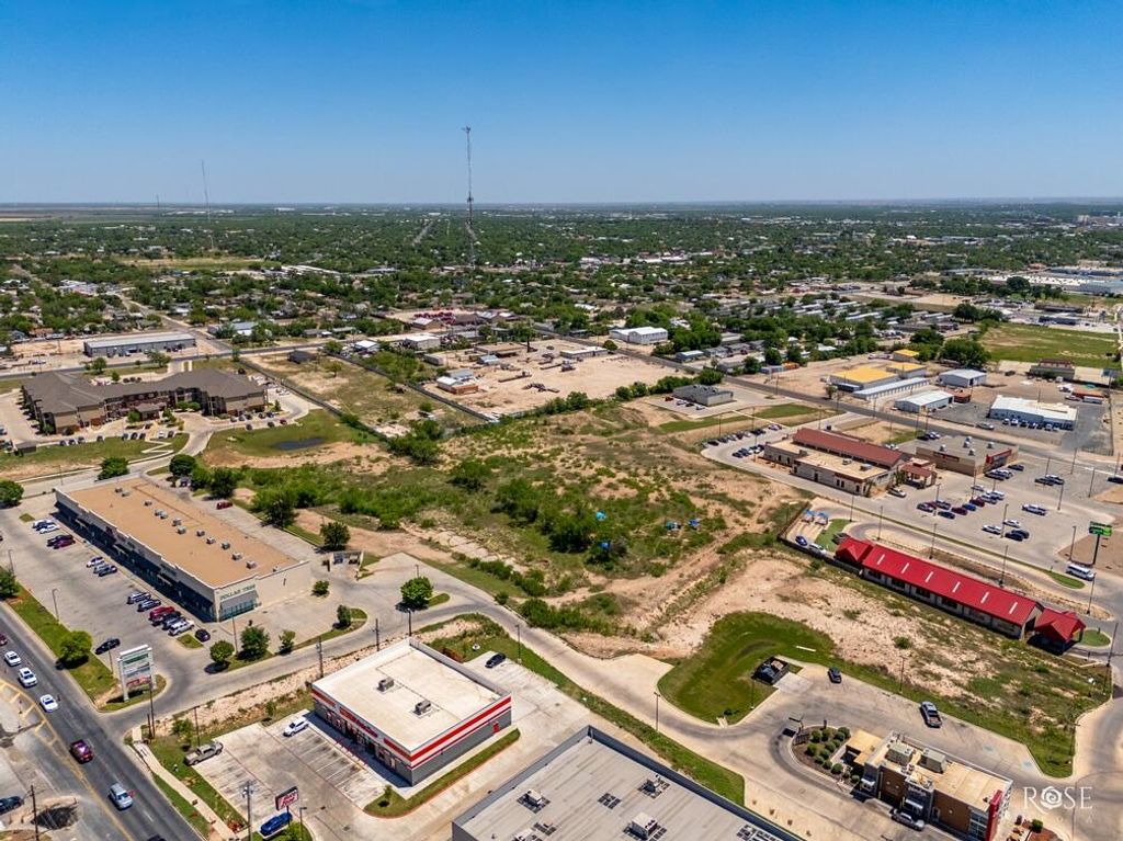 Image 10 of property listing at 0 29th, San Angelo, TX 76903