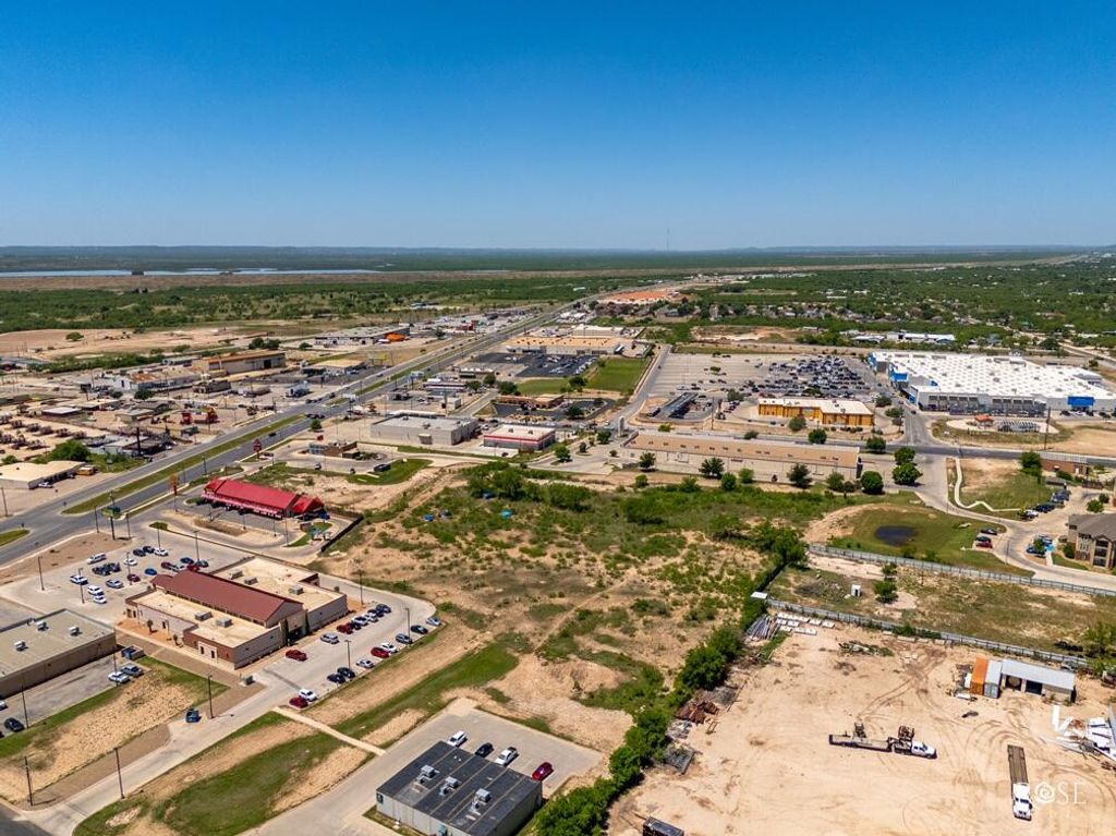 Image 5 of property listing at 0 29th, San Angelo, TX 76903