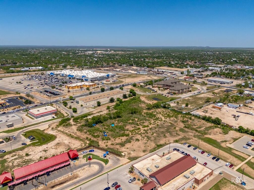 Image 8 of property listing at 0 29th, San Angelo, TX 76903