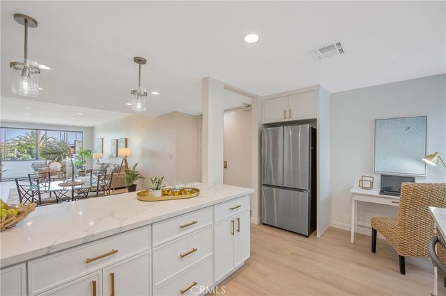 4600 Via Dolce 206, Marina Del Rey, CA 90292