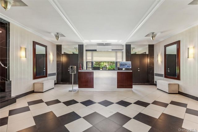 113-14 72nd Road 3-F, Forest Hills, NY 11375