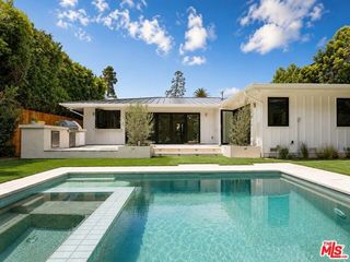 9342 Airdrome Street, Los Angeles, CA 90035