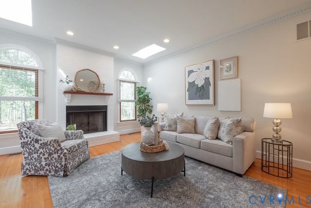 12206 Country Hills Ter, Glen Allen, VA 23059