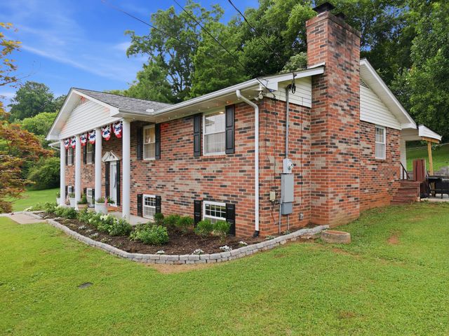1328 Hillvale Rd, Louisville, TN 37777