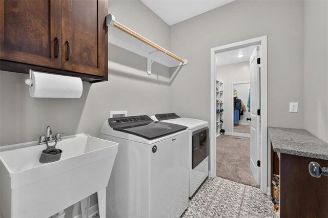 2339 NE Skopelos Court, Blue Springs, MO 64029