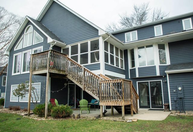 1306 Grandview Avenue, Waverly, IA 50677