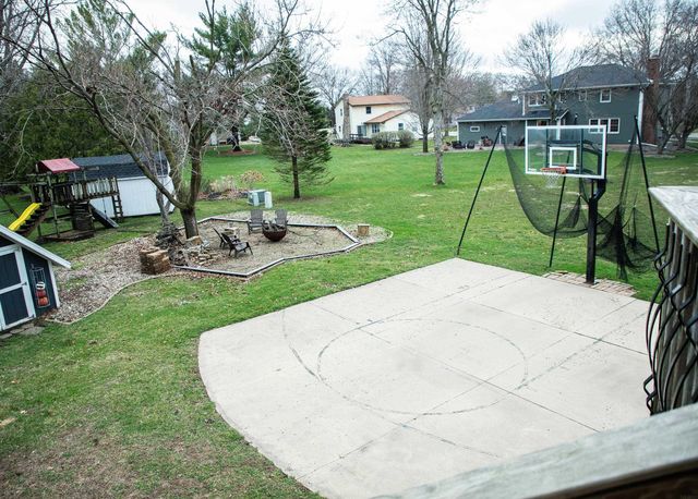 1306 Grandview Avenue, Waverly, IA 50677