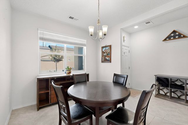 1802 Goldenflare Loop NE, Rio Rancho, NM 87144