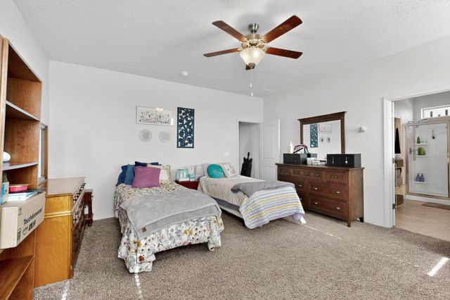 1802 Goldenflare Loop NE, Rio Rancho, NM 87144