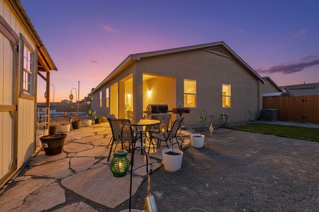 1802 Goldenflare Loop NE, Rio Rancho, NM 87144