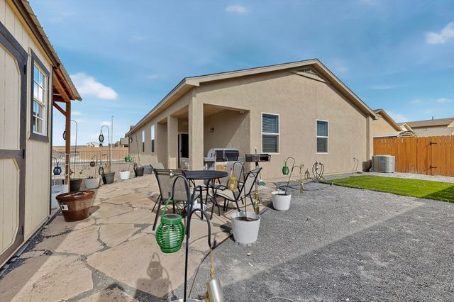 1802 Goldenflare Loop NE, Rio Rancho, NM 87144