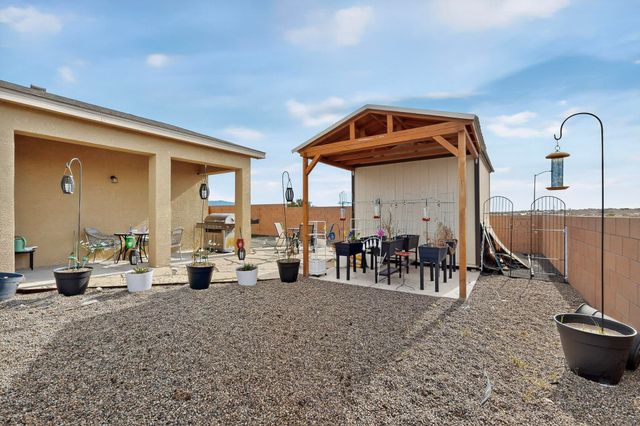 1802 Goldenflare Loop NE, Rio Rancho, NM 87144