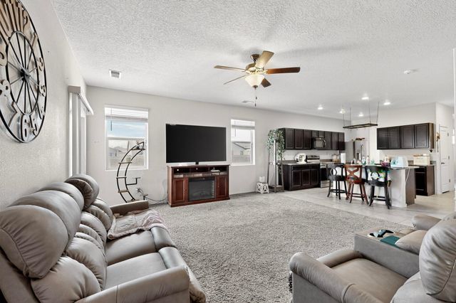 1802 Goldenflare Loop NE, Rio Rancho, NM 87144