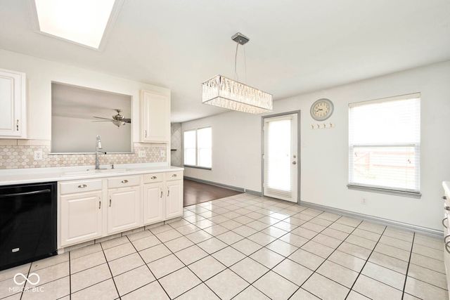 9114 Stones Bluff Lane, Indianapolis, IN 46113