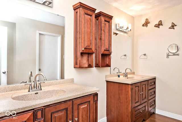 9114 Stones Bluff Lane, Indianapolis, IN 46113