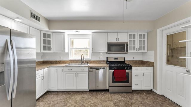 1494 85TH AVENUE N, St Petersburg, FL 33702