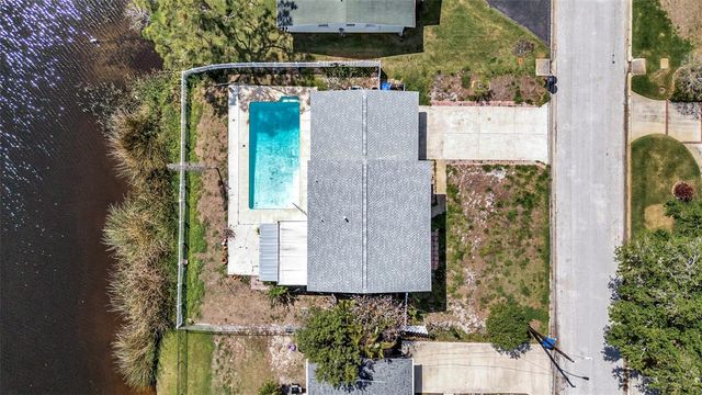 1494 85TH AVENUE N, St Petersburg, FL 33702