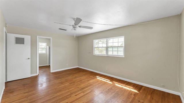 1494 85TH AVENUE N, St Petersburg, FL 33702