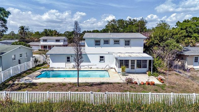 1494 85TH AVENUE N, St Petersburg, FL 33702
