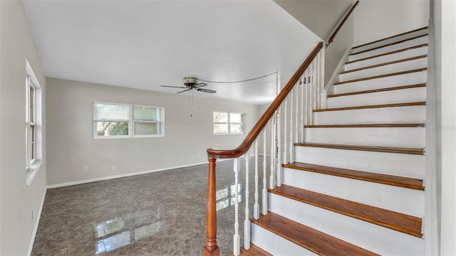 1494 85TH AVENUE N, St Petersburg, FL 33702