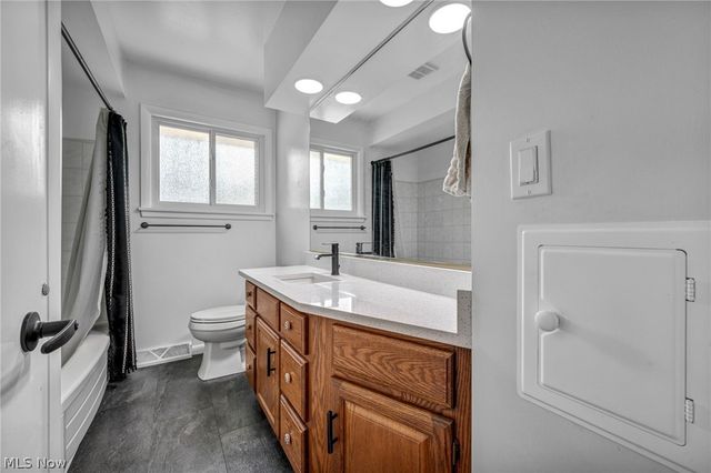 2822 Joseph Pkwy, Brunswick, OH 44212
