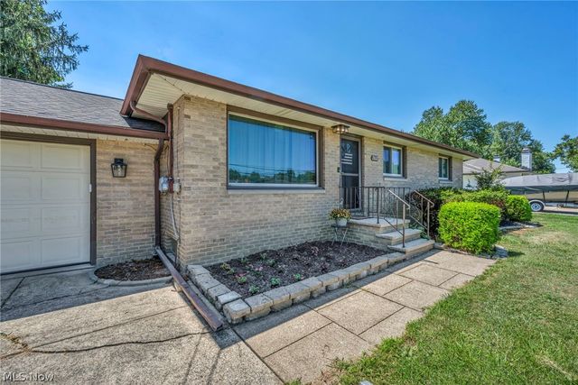 2822 Joseph Pkwy, Brunswick, OH 44212