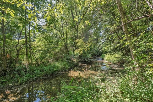 2822 Joseph Pkwy, Brunswick, OH 44212