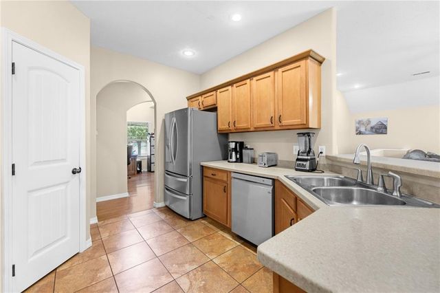 21811 LOMBARDO Lane, Peculiar, MO 64078