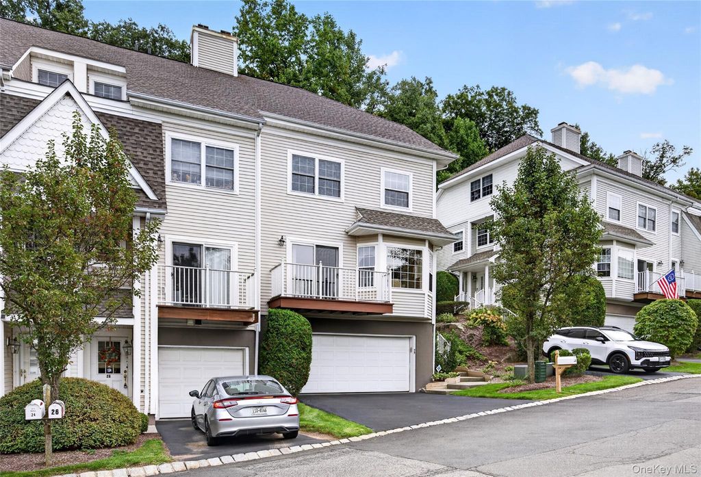 28 Crystal Hill Drive, Pomona, NY 10970 — photo 2