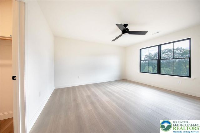 98 Sage Court, Mahoning Twp, PA 18235