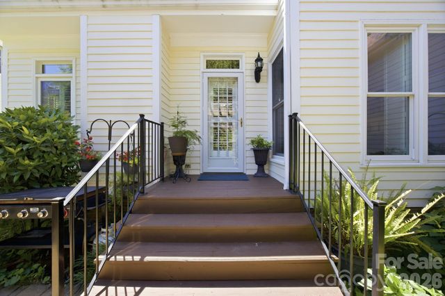 2608 Saintfield Place, Charlotte, NC 28270