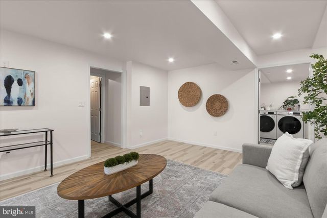 14215 SUMMIT LN, Laurel, MD 20708