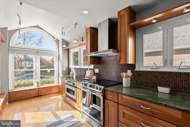 14215 SUMMIT LN, Laurel, MD 20708