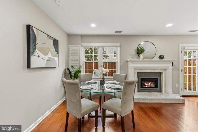 7962 REVENNA LN, Springfield, VA 22153
