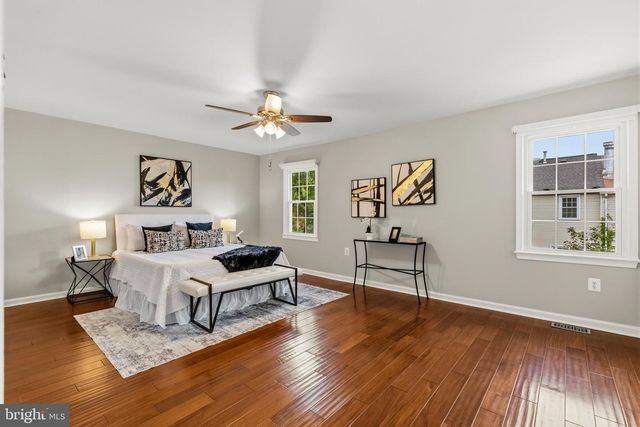 7962 REVENNA LN, Springfield, VA 22153