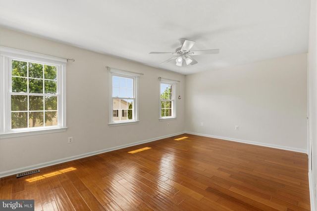 7962 REVENNA LN, Springfield, VA 22153