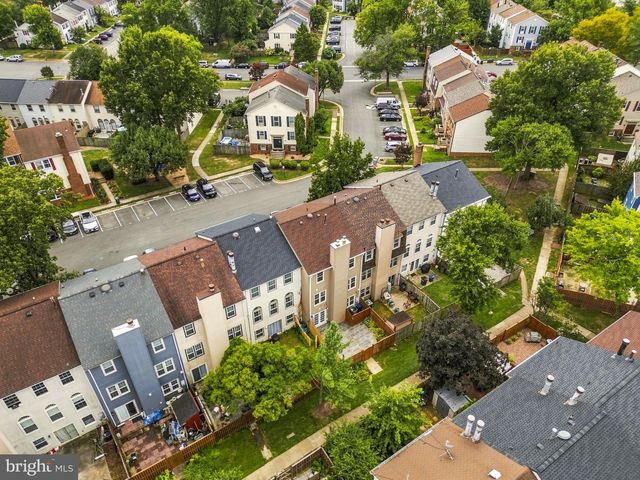7962 REVENNA LN, Springfield, VA 22153