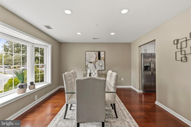 7962 REVENNA LN, Springfield, VA 22153