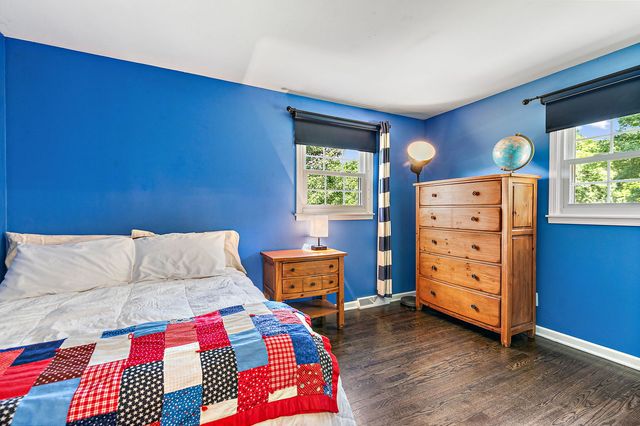 37W384 Ronsu Lane, St. Charles, IL 60175