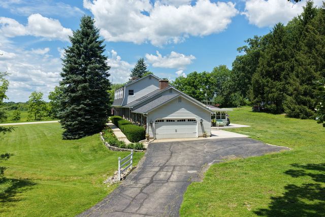 37W384 Ronsu Lane, St. Charles, IL 60175