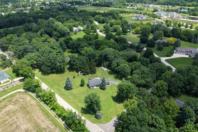 37W384 Ronsu Lane, St. Charles, IL 60175