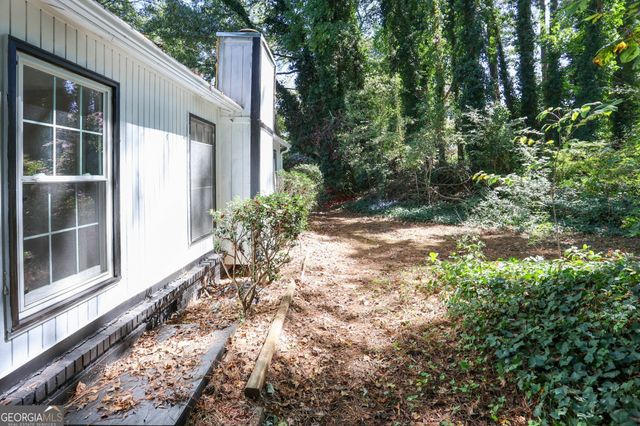 512 Rockborough Terrace, Stone Mountain, GA 30083