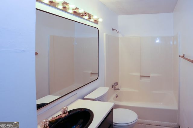 512 Rockborough Terrace, Stone Mountain, GA 30083