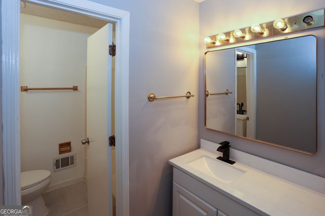 512 Rockborough Terrace, Stone Mountain, GA 30083