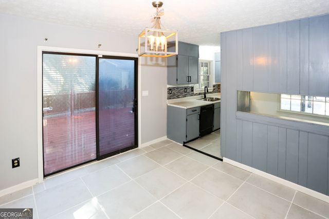 512 Rockborough Terrace, Stone Mountain, GA 30083