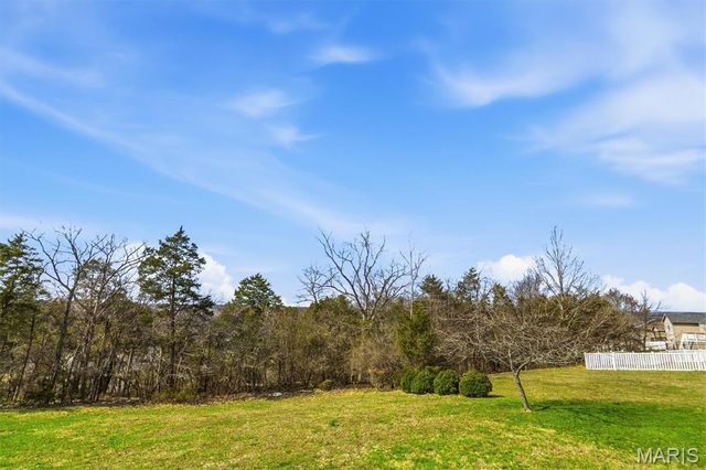 2253 Providence Park Lane, Herculaneum, MO 63048