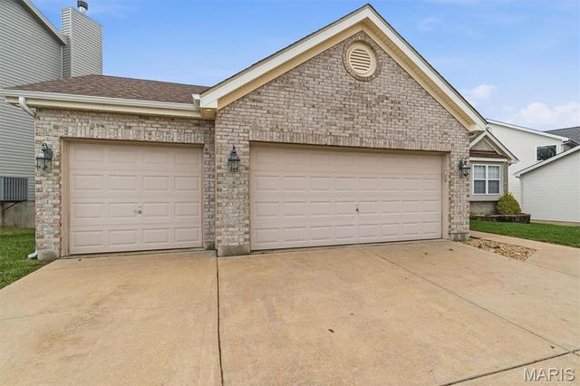 2253 Providence Park Lane, Herculaneum, MO 63048