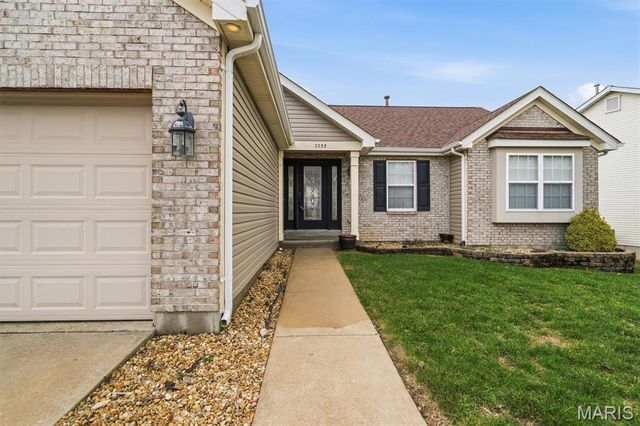 2253 Providence Park Lane, Herculaneum, MO 63048