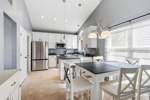 2253 Providence Park Lane, Herculaneum, MO 63048